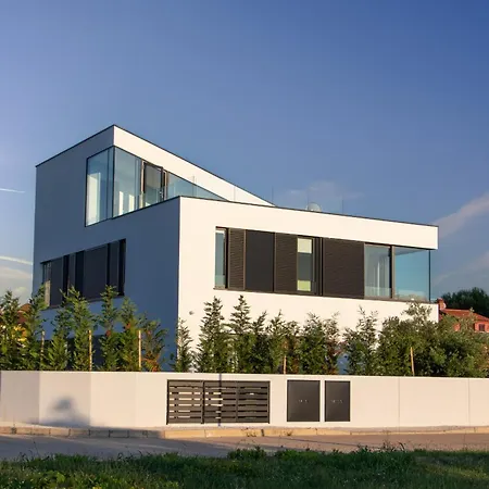 A By Tourist Adria Group Vila Fažana