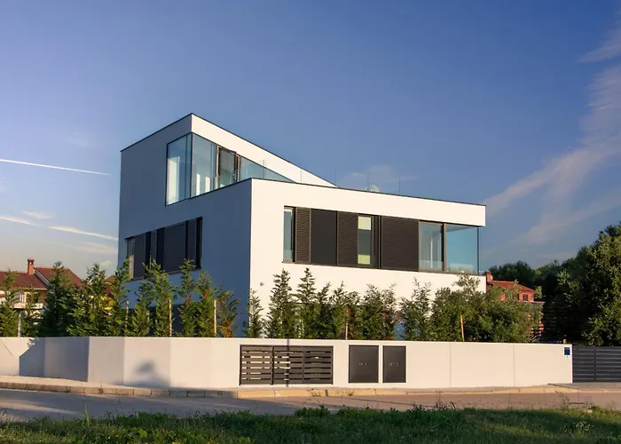A By Tourist Adria Group Βίλα Fažana
